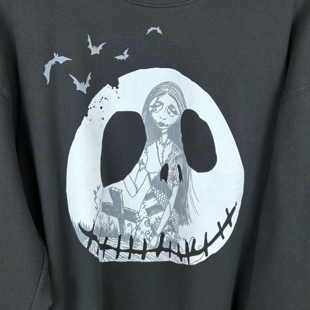 Disney's Tim Burton's The Night Before Christmas LS Sweatshirt XL (15-17) Black‎ - Picture 2 of 12